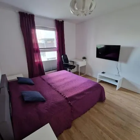 Apartament Dmowskiego Z Miejscem Parkingowym Apartment Poznan