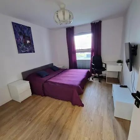 Apartament Dmowskiego Z Miejscem Parkingowym Apartment Poznan
